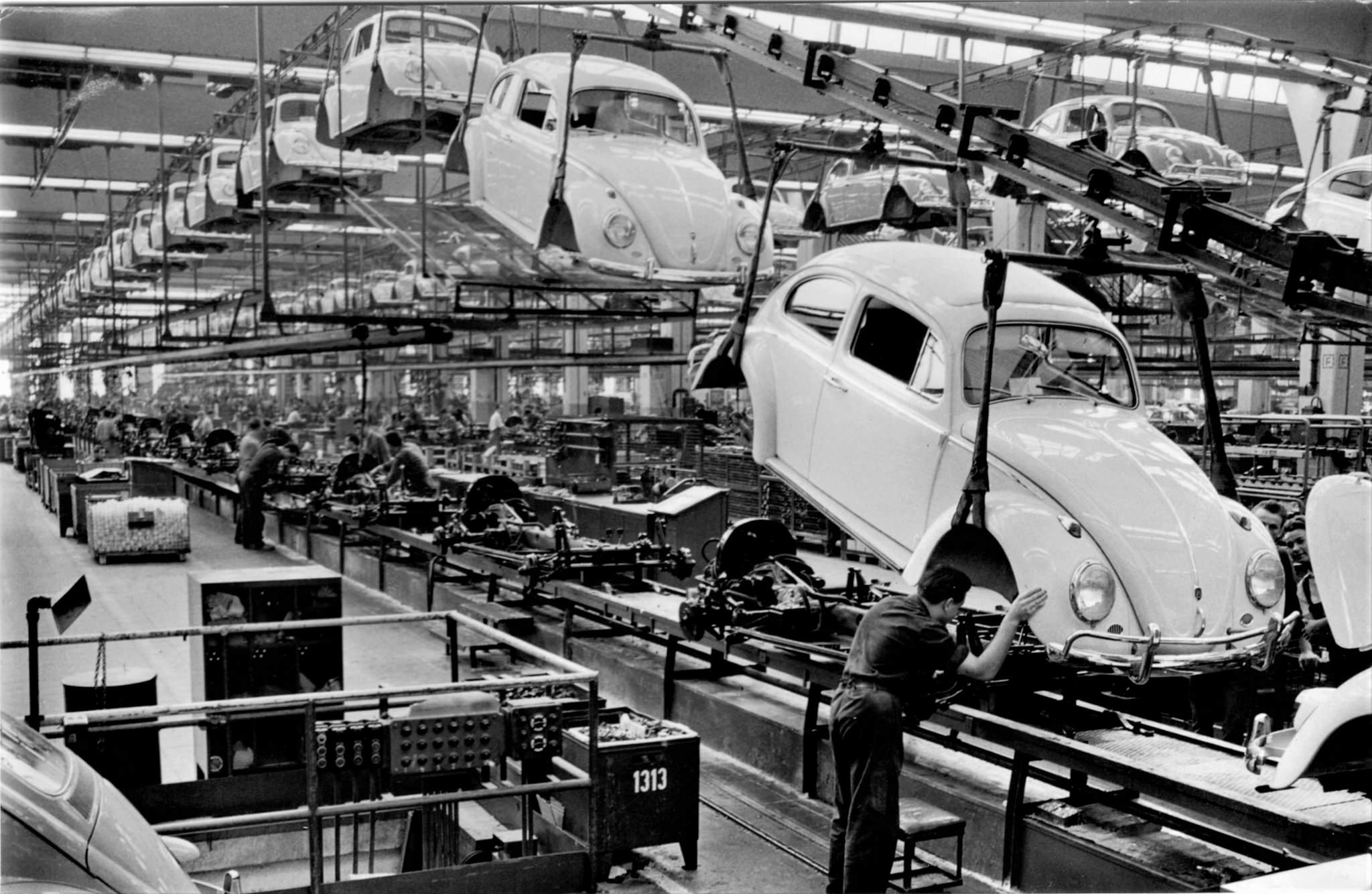 Clean, tidy, and efficient. This is a volkswagen beetle assembly line