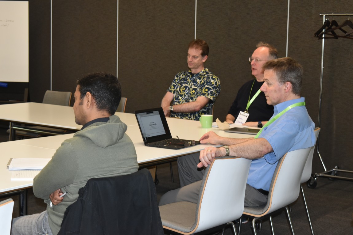 Attendees listening intently in the linked data workshop