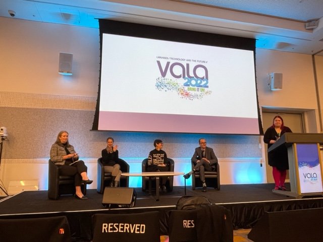 Carmel O’Sullivan, Nicole Kearney, Kim Tairi, Hugh Rundle, and Sae Ra Germaine, sharing the stage to discuss leadership to close out Day 3 of VALA2022.